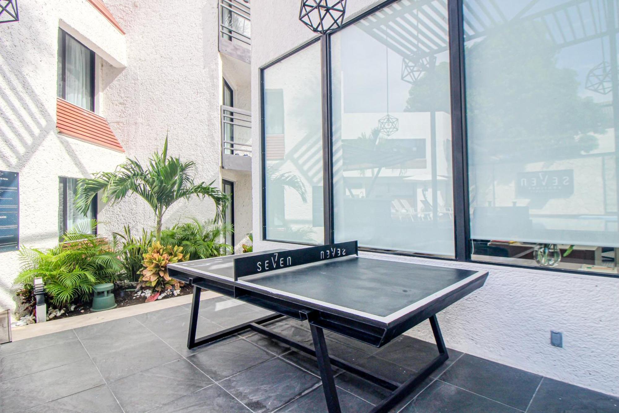 Seven Boutique #1 Aparthotel Cancun Exterior photo